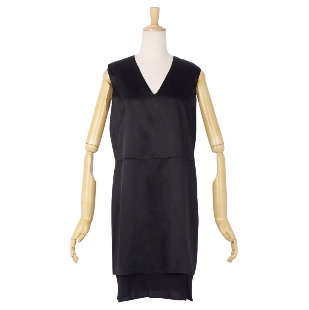 未使用 サルヴァトーレ フェラガモ Salvatore Ferragamo ワン - メルカリ