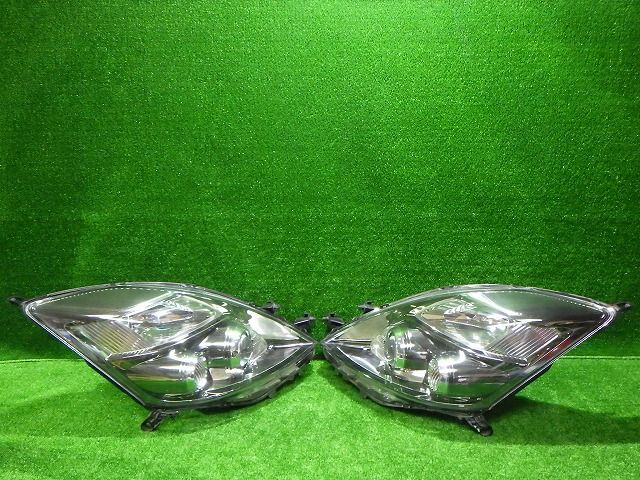 アイシス ヘッドライト 左右 HID ZGM10/15 44-69 L バラスト付き