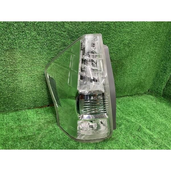 プリウスα ZVW41W 左テールランプ・テールライト S Lセレクション