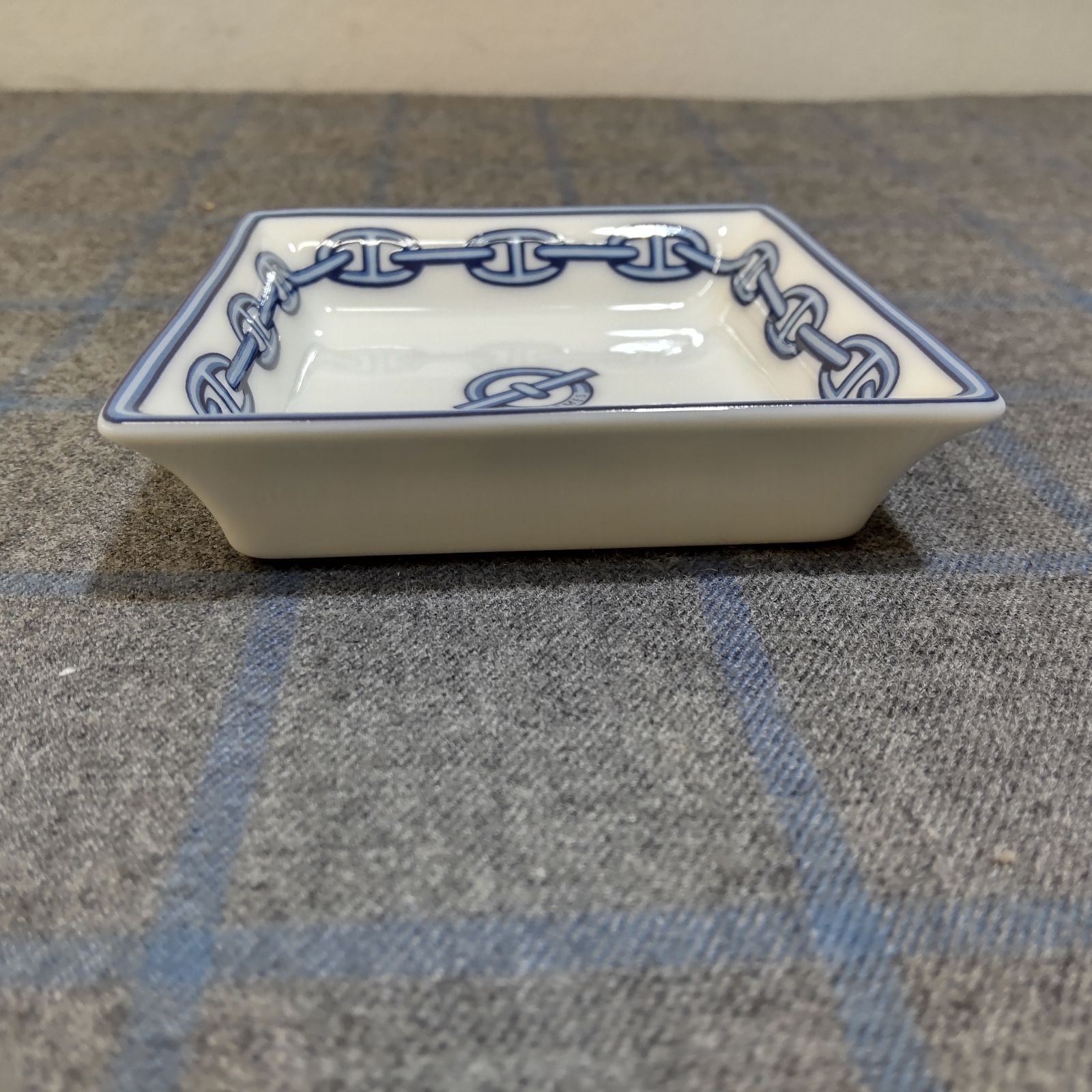 節約 HERMES エルメス シェーヌダンクル 角皿 アクセサリートレイ