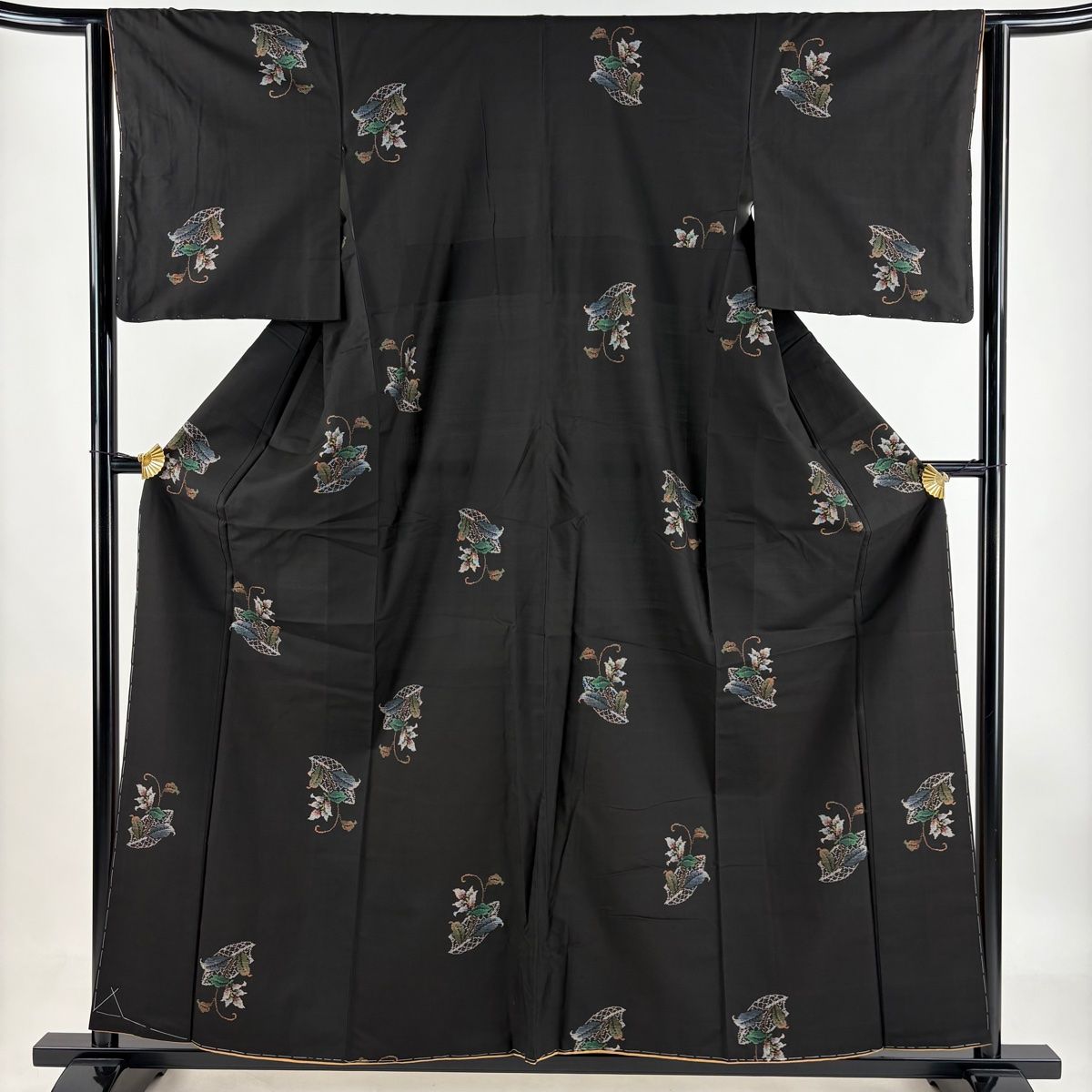 紬 身丈158cm 裄丈62.5cm S 袷 草花 焦茶色 正絹 美品 名品 【】