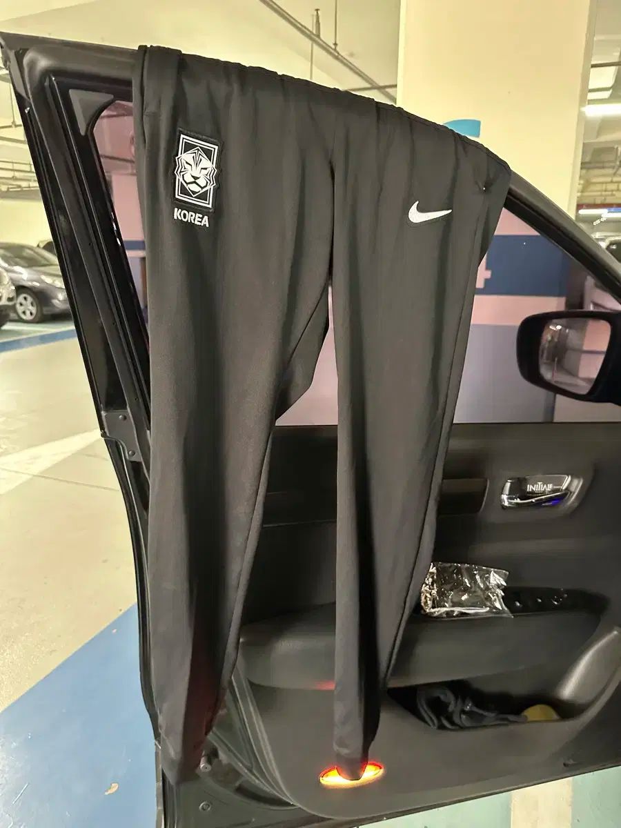  韓国国家代表 ストライク トラックパンツ M サイズ 初心者です DH5645 ー 010 その他