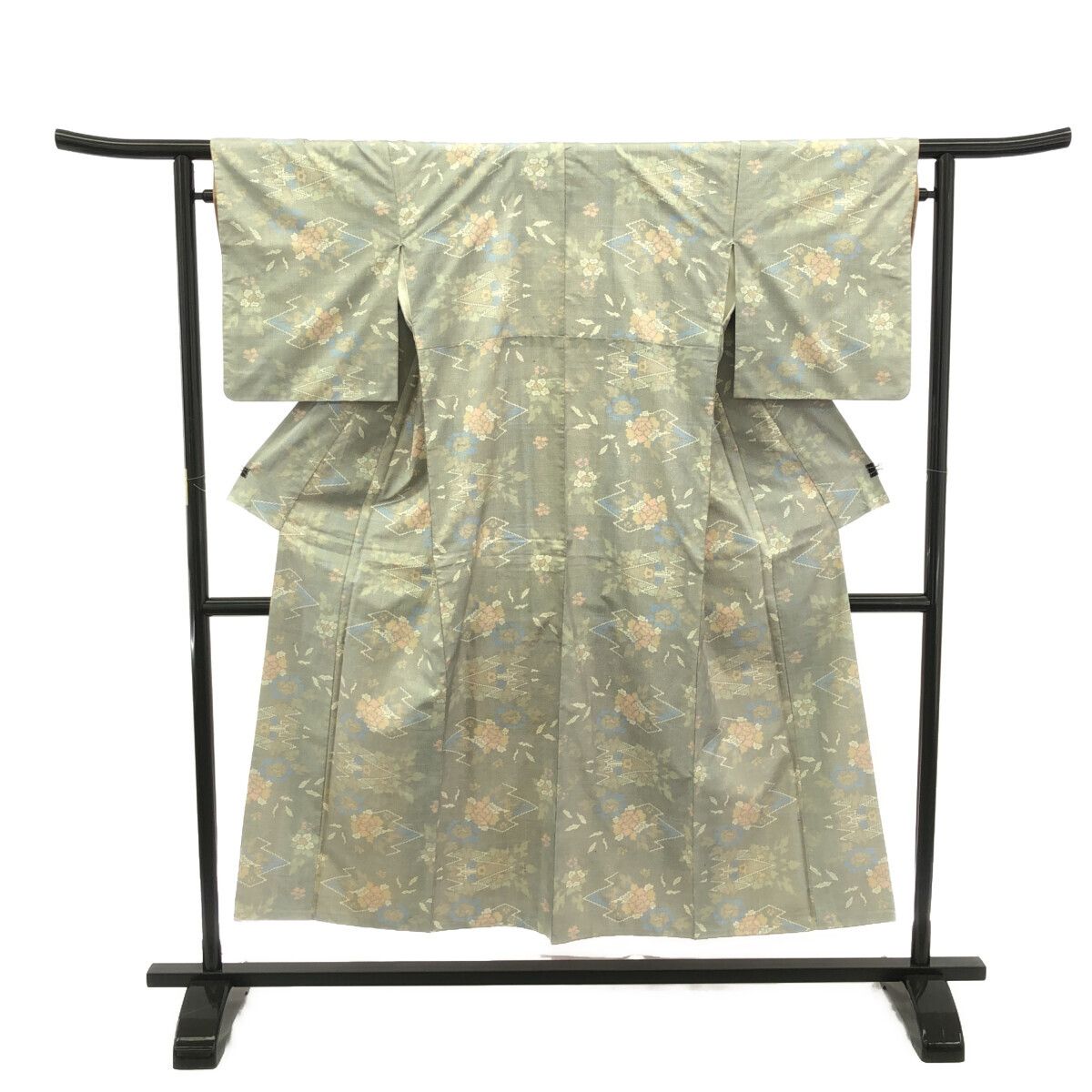 色大島紬/美品/仕立上がり/適応身長145～152㎝/11041 色大島紬/美品/仕立上がり/適応身長145～152㎝/11041の通販 by