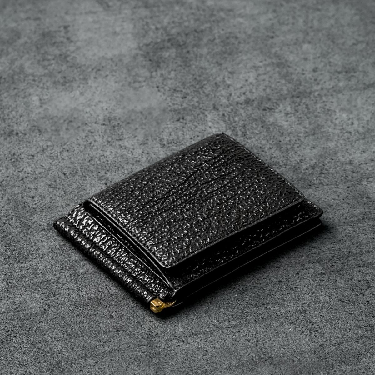 未使用級 PELLE MORBIDA マネークリップ 財布 二つ折り　黒　本革 美品 PELLE MORBIDA マネークリップ 財布 二つ折り 黒 本革 小物