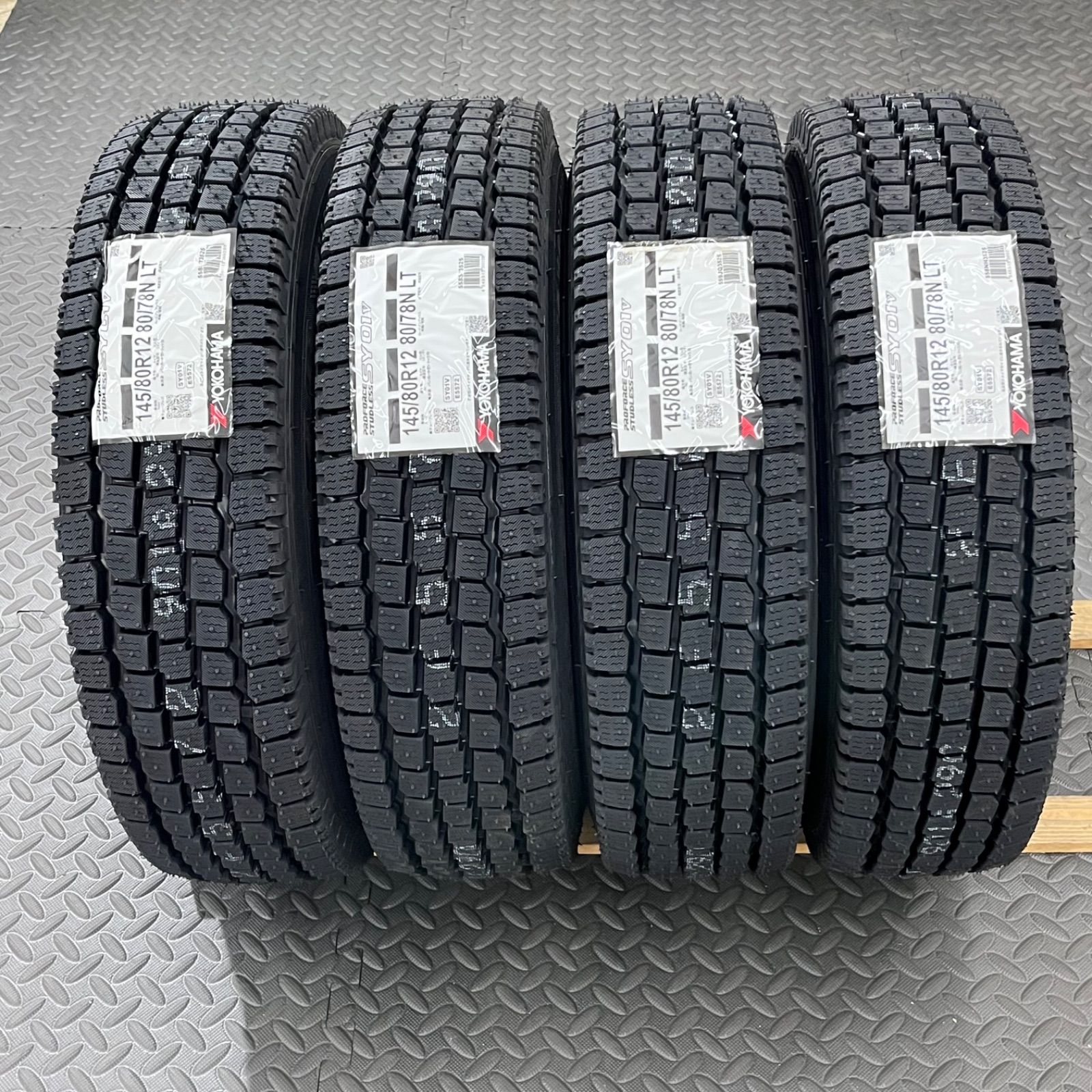 ハイゼット スタッドレスタイヤ