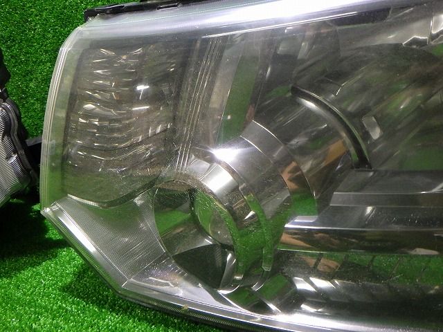 三菱 デリカ HID ヘッドライト バラスト付き KOITO 100-87918 デリカD