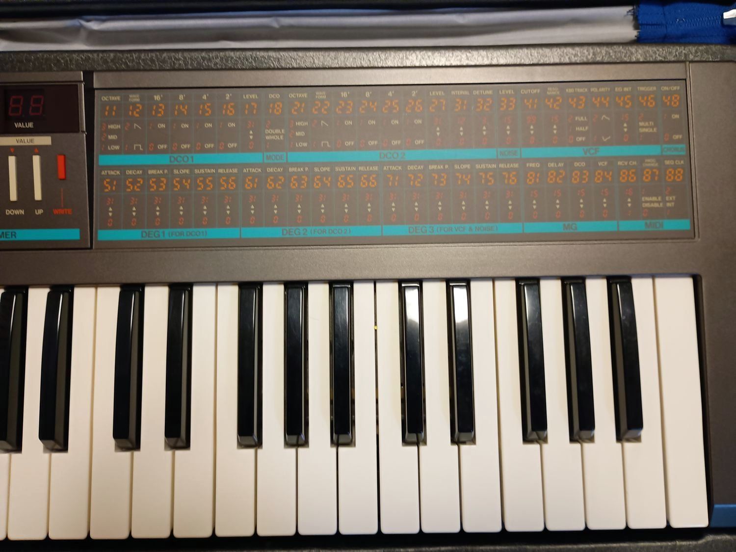 KORG POLY-800 バッテリ改造済・動作確認済（純正アダプター