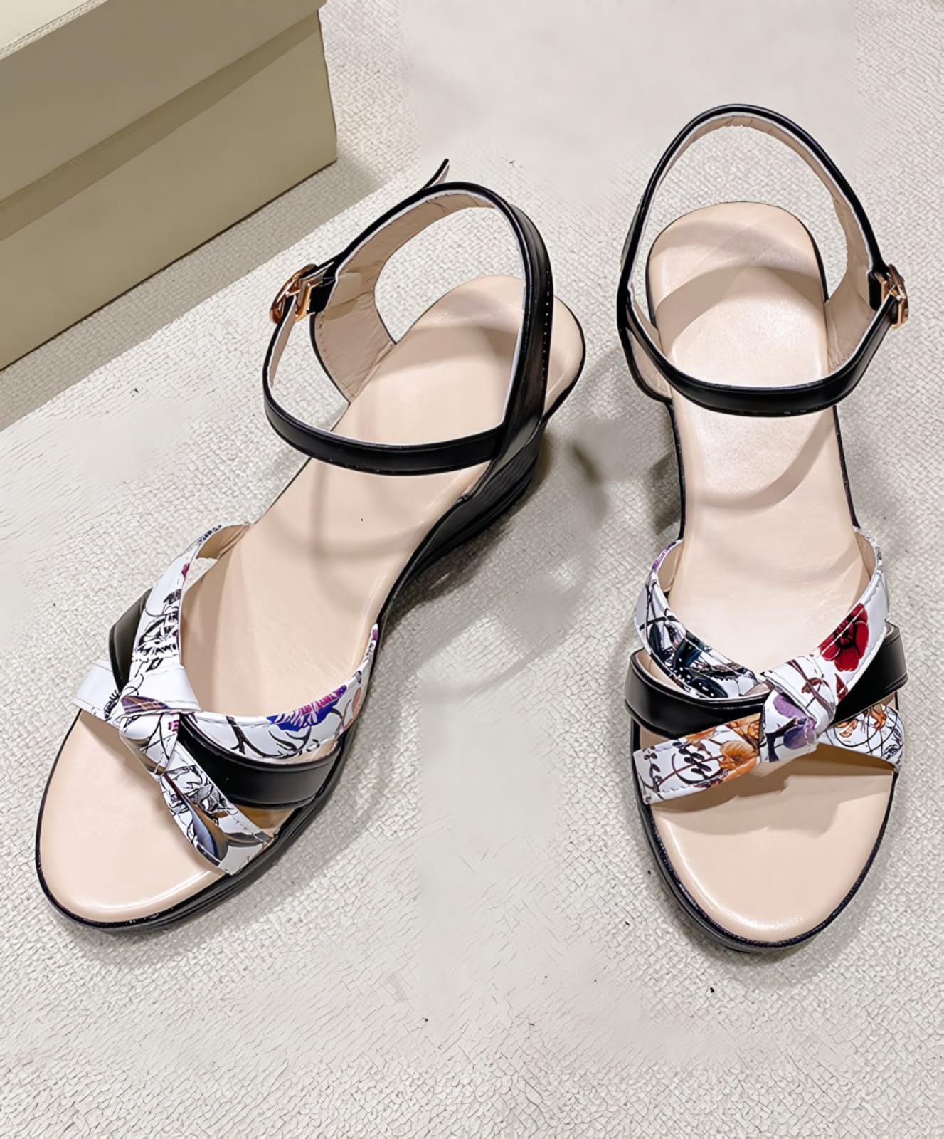 【✩】ファッショナブルで多彩な浅いハイヒール サンダル ウェッジソール レディース ストラップ ハイヒール 花
