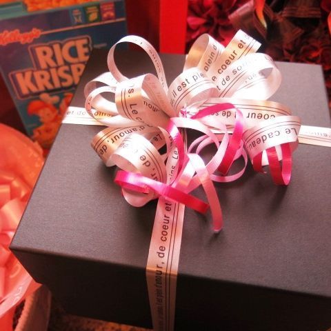 ボックス入り レインボーローズ