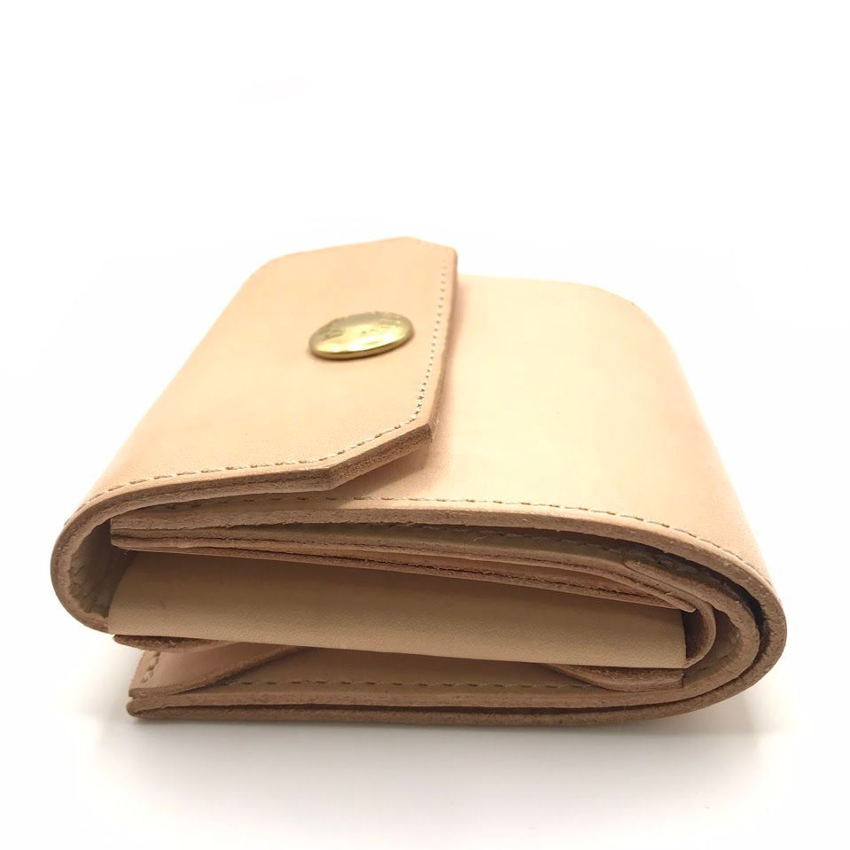 ビアベリー　ハッチバッグ　ベージュ 財布 Amazon | ビアベリー HATCHBACK ハッチバック コンパクト財布