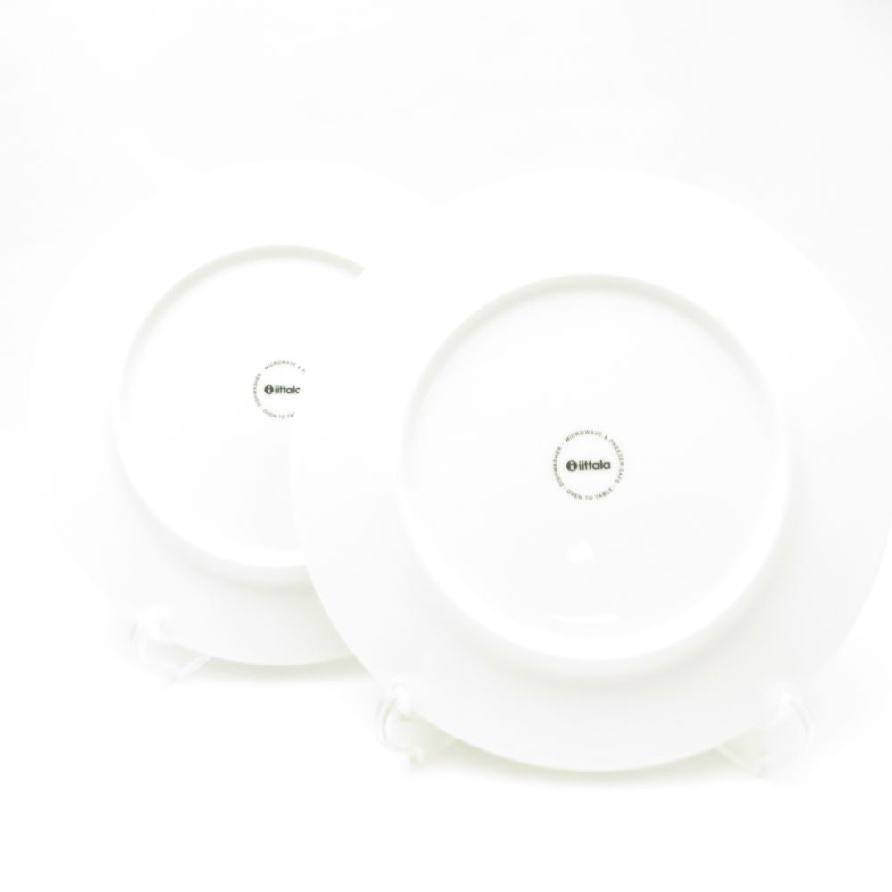 【イッタラ】　サツメッサ バンビ　※廃盤品※ 直径約22センチ 美品 イッタラ 割引 サツメッサ 中皿 2枚 ペア 22cmプレート バンビ