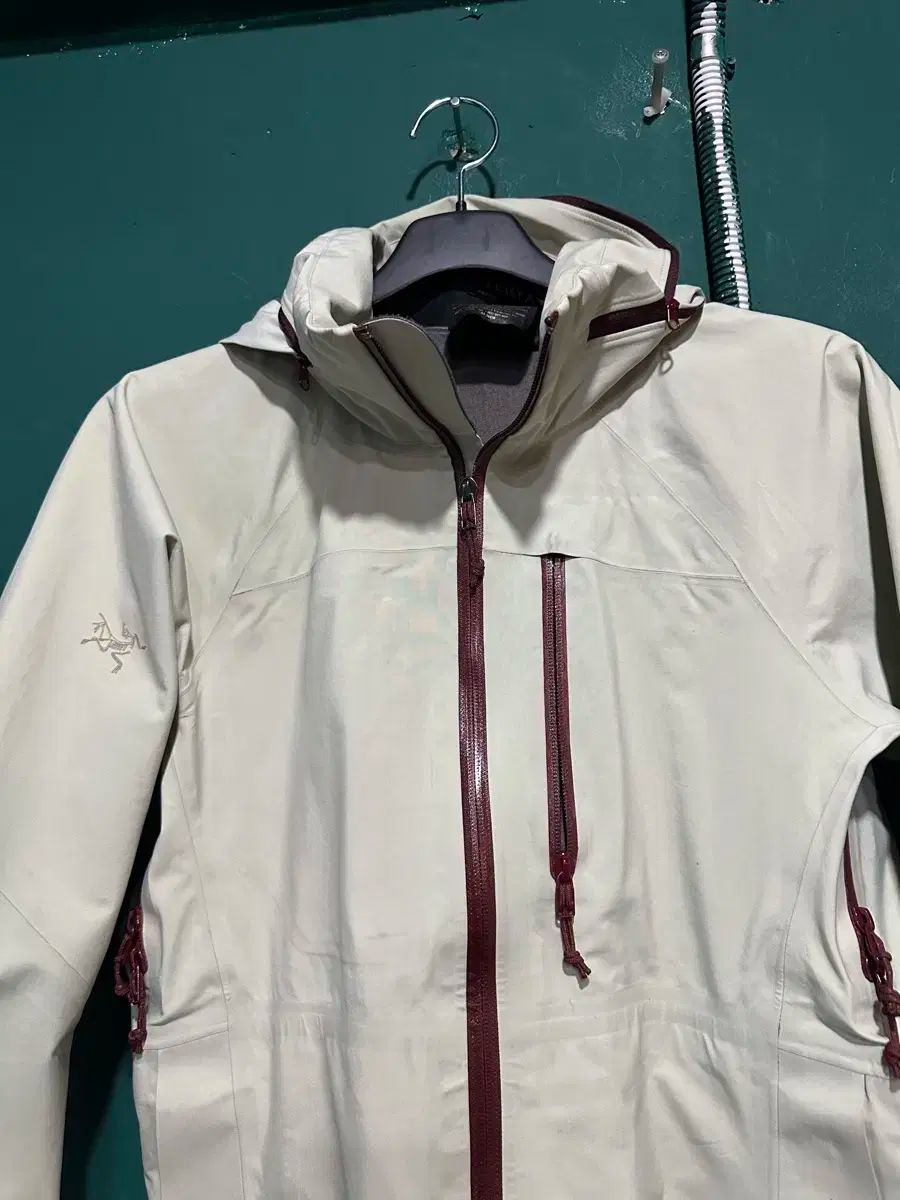 00s ARC TERYX アークテリクス ゴアテックス アイボリー ウィンドブレーカー S