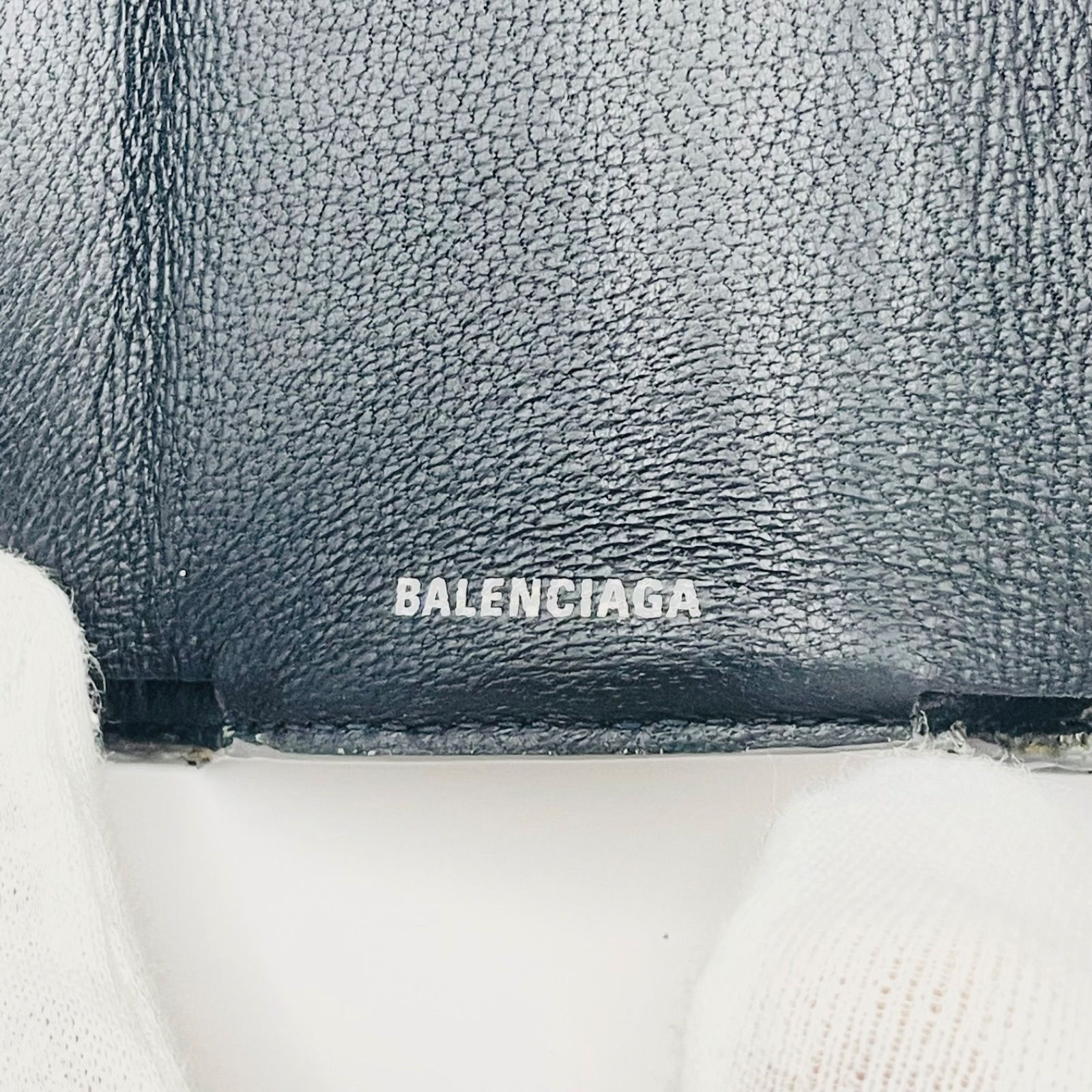 BALENCIAGA