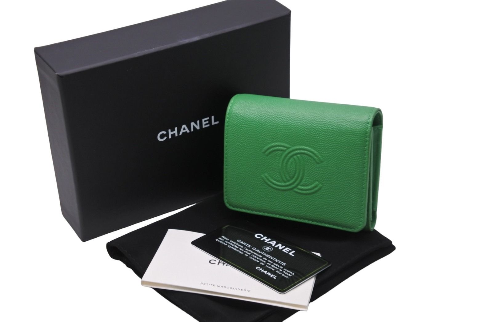 CHANEL シャネル 三つ折り財布 ウォレット 30番台 ココマーク グリーン