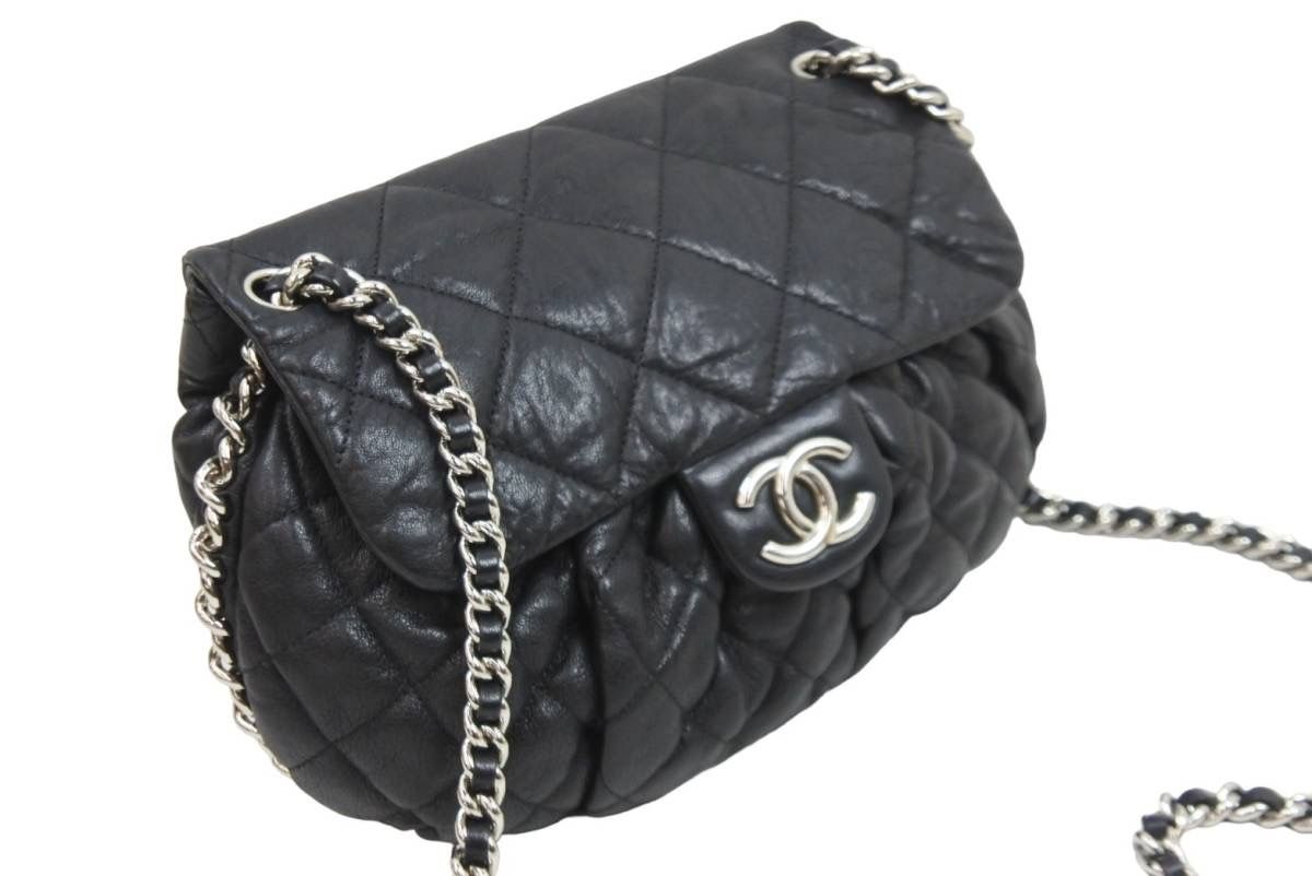 美品 CHANEL マトラッセ ラウンド ショルダーバッグ ラムスキン ブラック CHANEL マトラッセ ラウンドショルダー 2021年頃 ショルダーバッグ