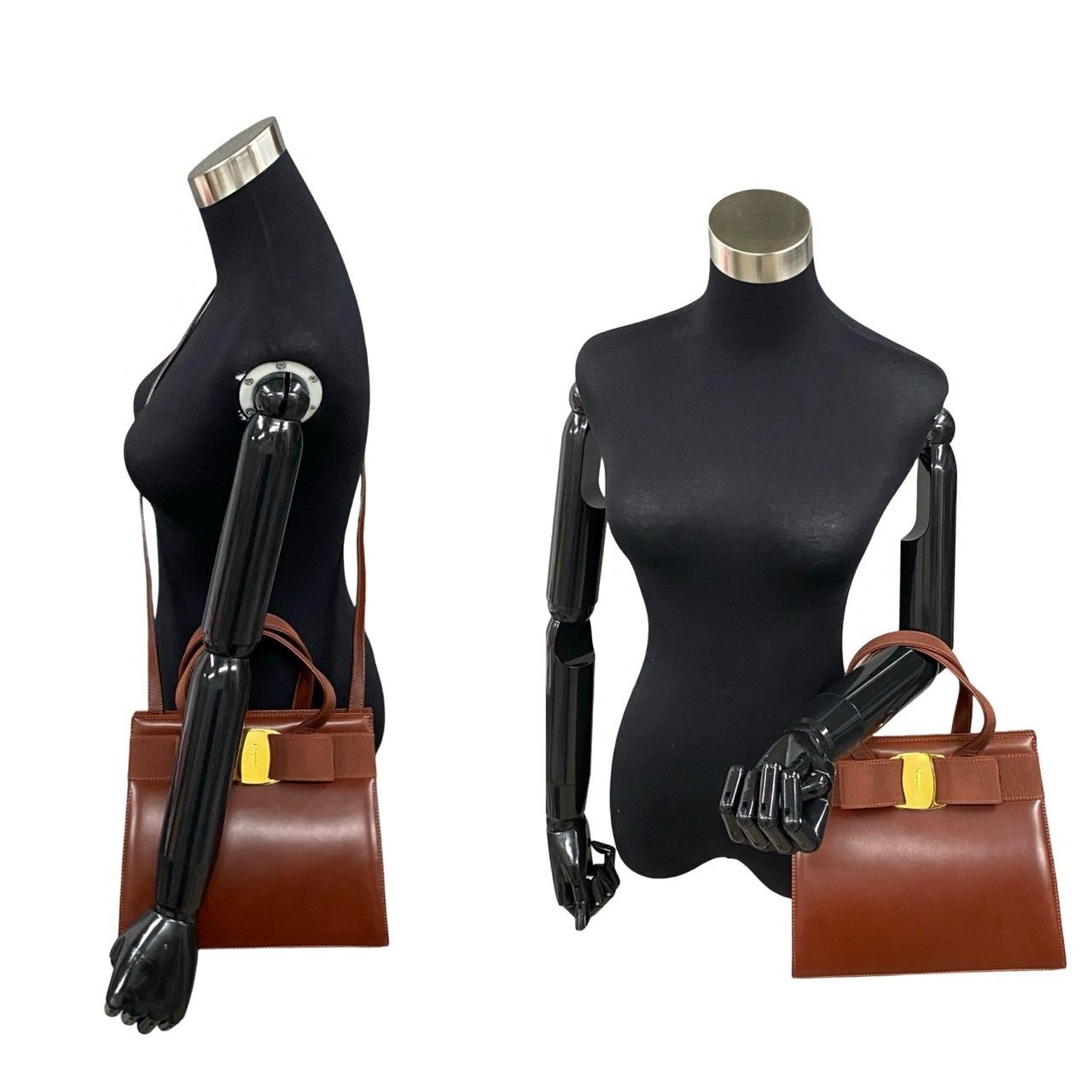 未使用保存袋付きフェラガモSalvatore Ferragamo ブラックリボン 未使用保管品 袋付き Salvatore Ferragamo サルヴァトーレ