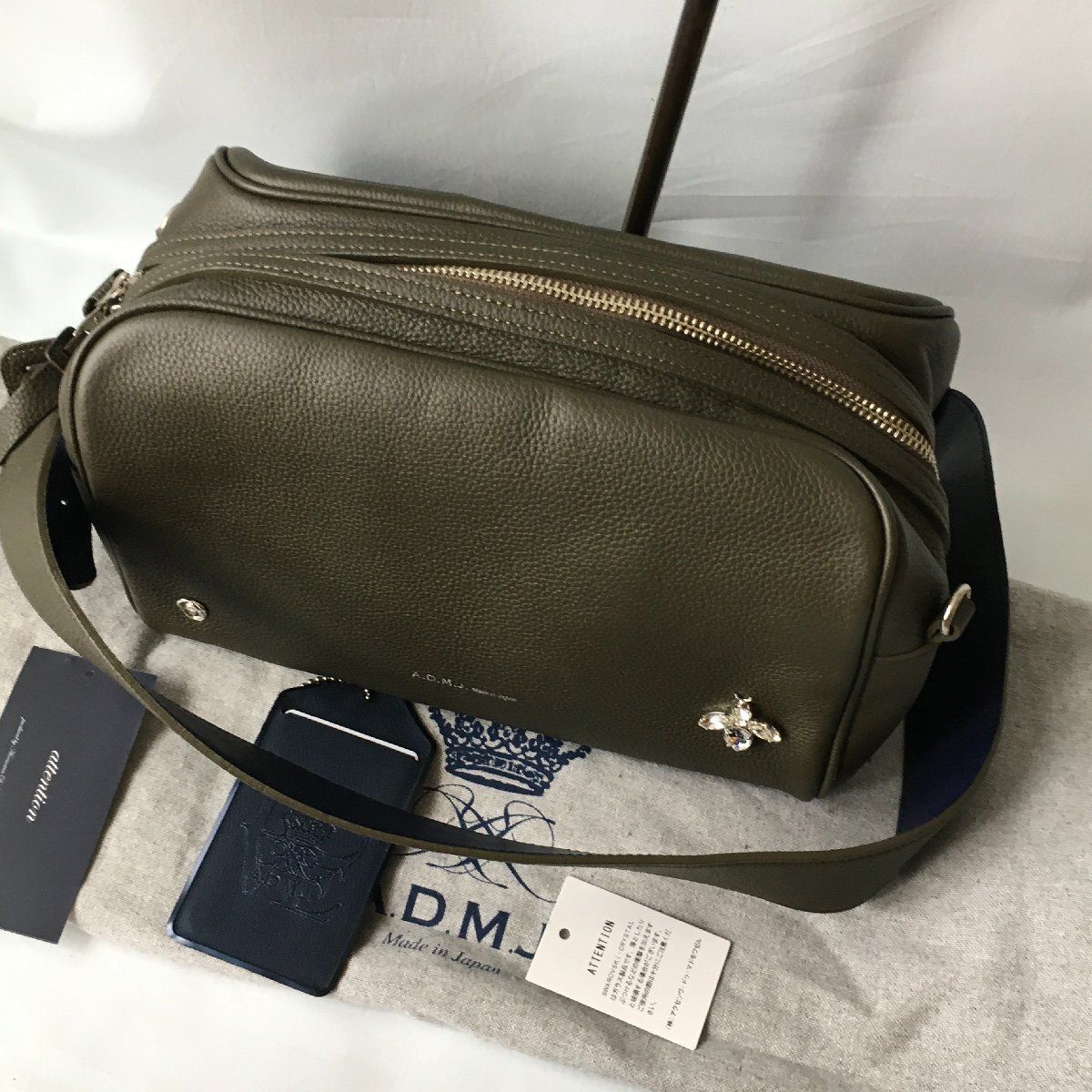 超美品 寒けれ ADMJ アクセソワ ショルダーバッグ ビジュー 03-22011539