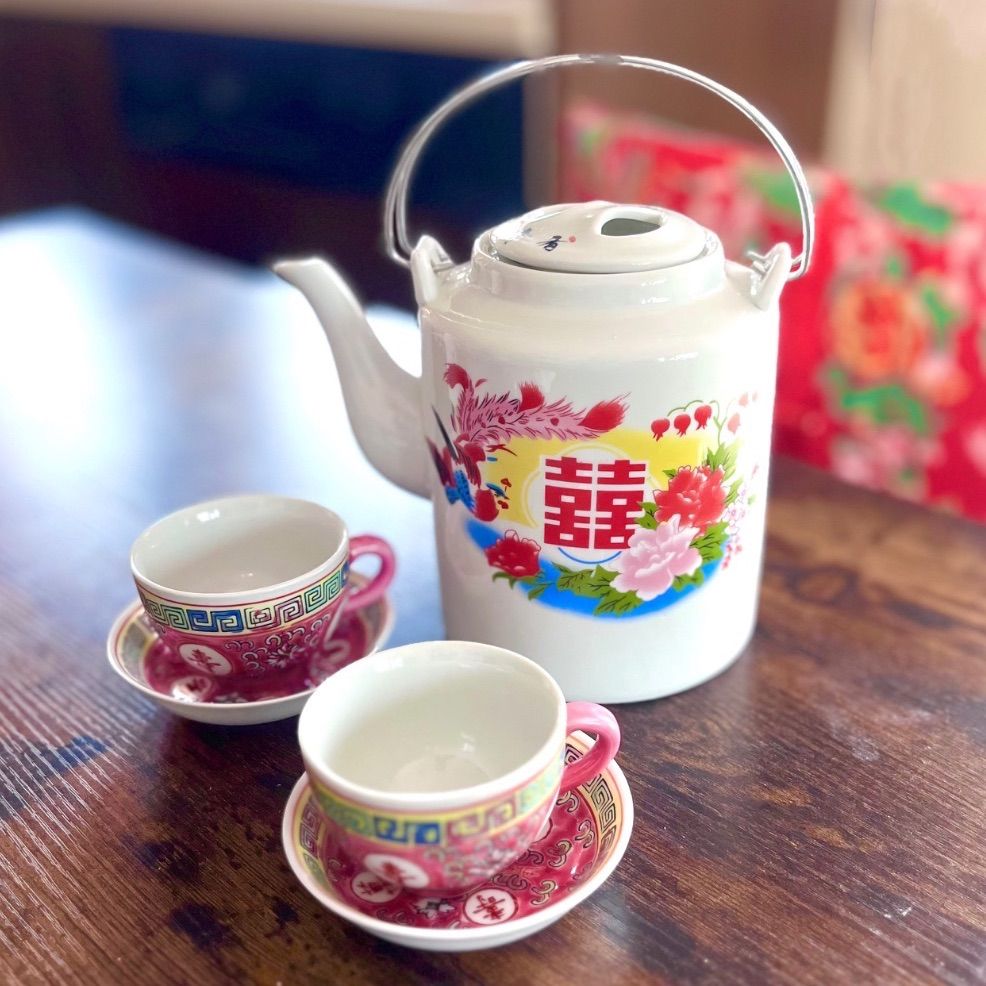 中国　景徳鎮　茶器セット紅彩万寿無疆紋の急須カバーです    新品未使用です 茶器セット お茶 中国茶道具 陶器 急須 湯呑み 工夫茶 茶芸茶盤