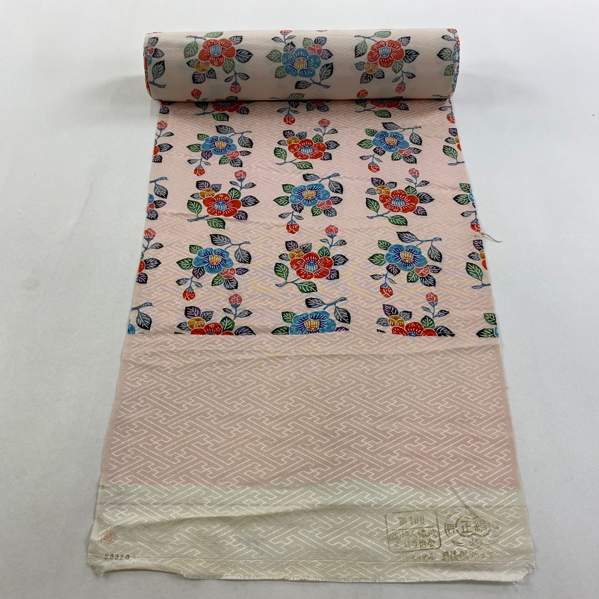 反物 秀品 小紋 椿 地紋 薄ピンク 正絹