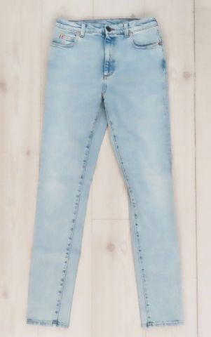 K10 GUCCI グッチ ビッグロゴ ジーンズ デニムパンツ 28インチ ブルー  