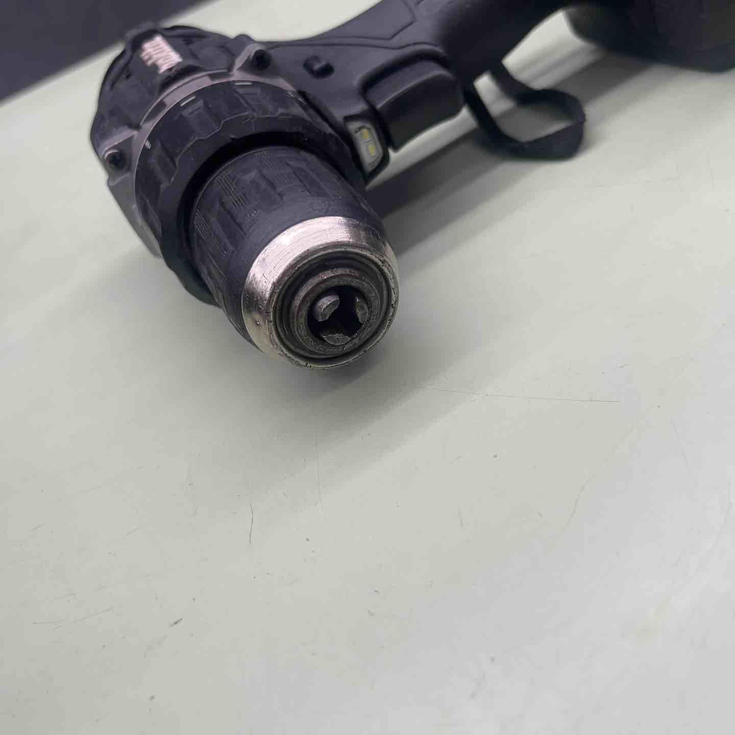 コードレスドリルドライバー