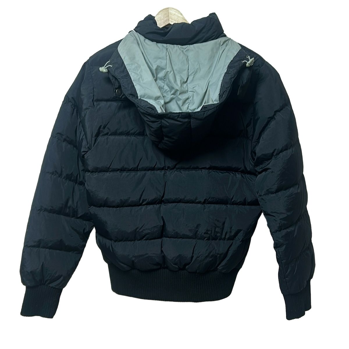 ARMANIJEANS アルマーニジーンズ ダウンジャケット サイズ48 XL レディース - 黒 長袖 ジップアップ フード取り外し可 冬