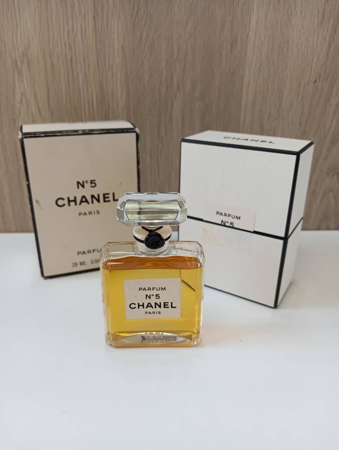 N°5 CHANEL 香水　箱は中古香水は新品未使用 CHANEL - シャネル 香水 NO5 オードトワレ 開封済み EAU DE