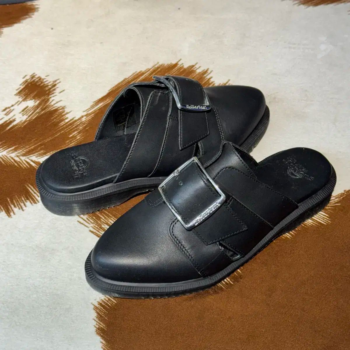 DR. MARTENS ドクターマーチン ナイロ バックル ミュール スリッパ 230