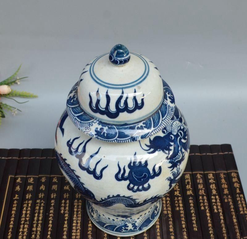 青花  竜戯珠 将軍缶  景徳鎮 陶磁器 装飾品 現代工芸品 美術品 置物 青花 竜戯珠 将軍缶 景徳鎮 陶磁器 装飾品 現代工芸品 美術品