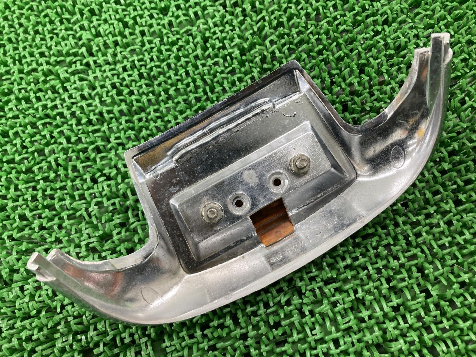 フロントフェンダーマーカー 1735-15 ハーレー 純正 バイク 部品