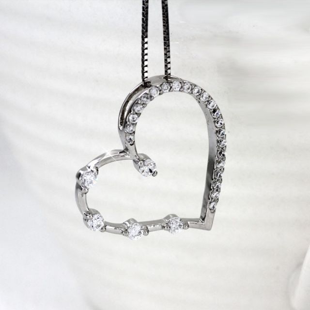 k18ハートダイヤペンダント ネックレス 楽天市場】K18 H&C ダイヤモンド 0.3ct ペンダント オープン