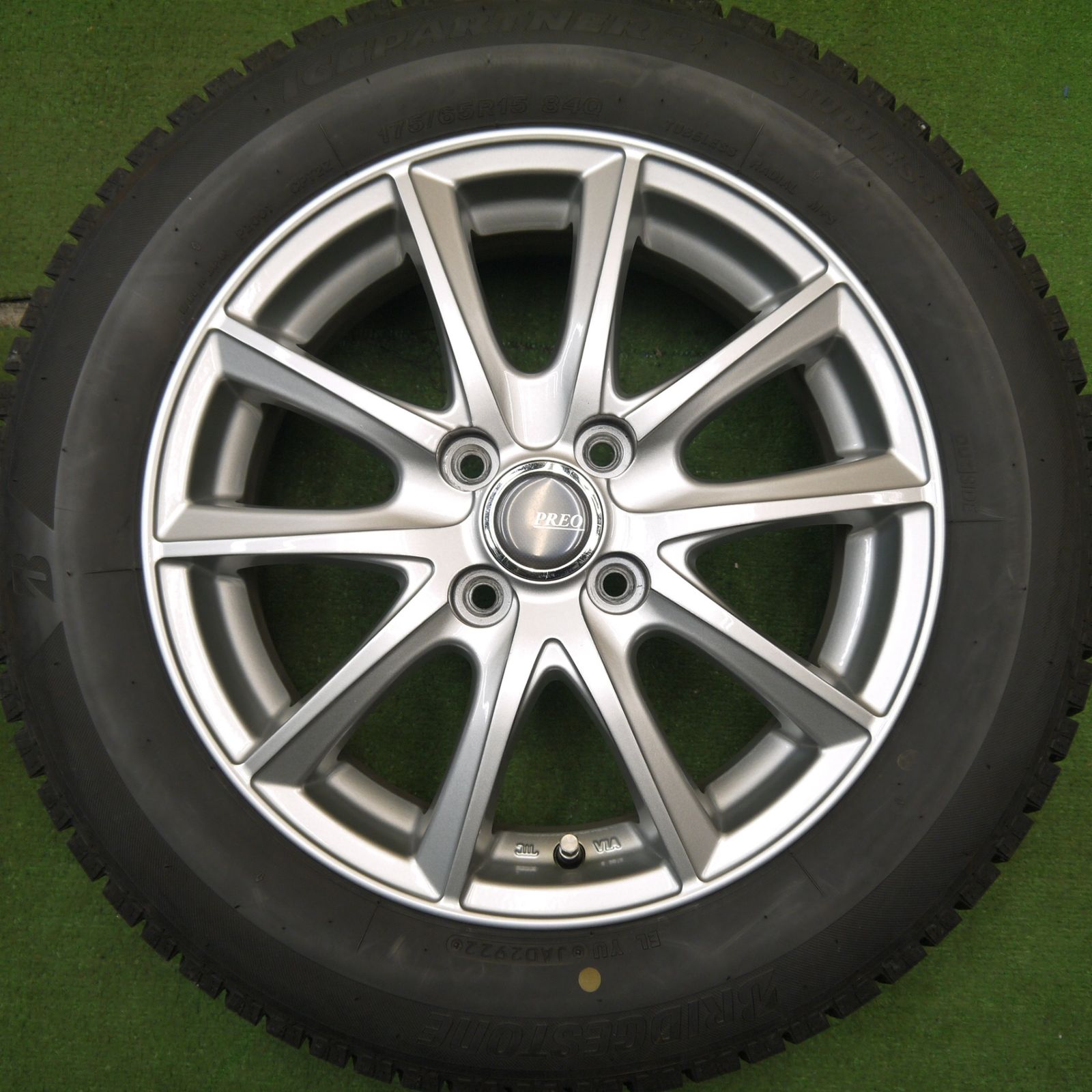 バリ溝！22年！キレイ！9分☆スタッドレス 175/65R15 ブリヂストン 