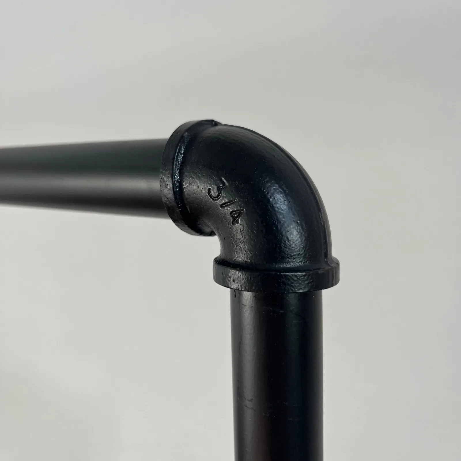 ハンガーラック アイアン パイプ ガス管 水管 店舗 什器 収納 鉄 黒