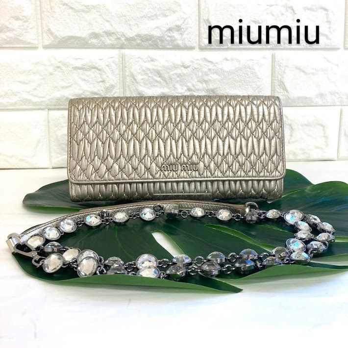 ミュウミュウチェーンウォレット