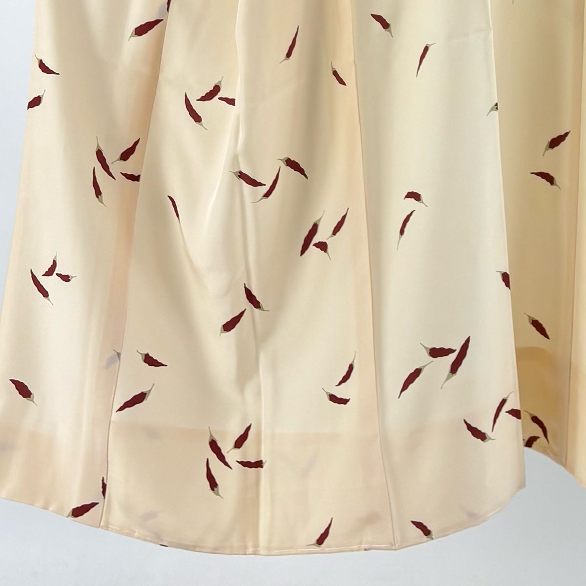 長襦袢 身丈130cm 裄丈65.5cm M 唐辛子 薄オレンジ 正絹 秀品