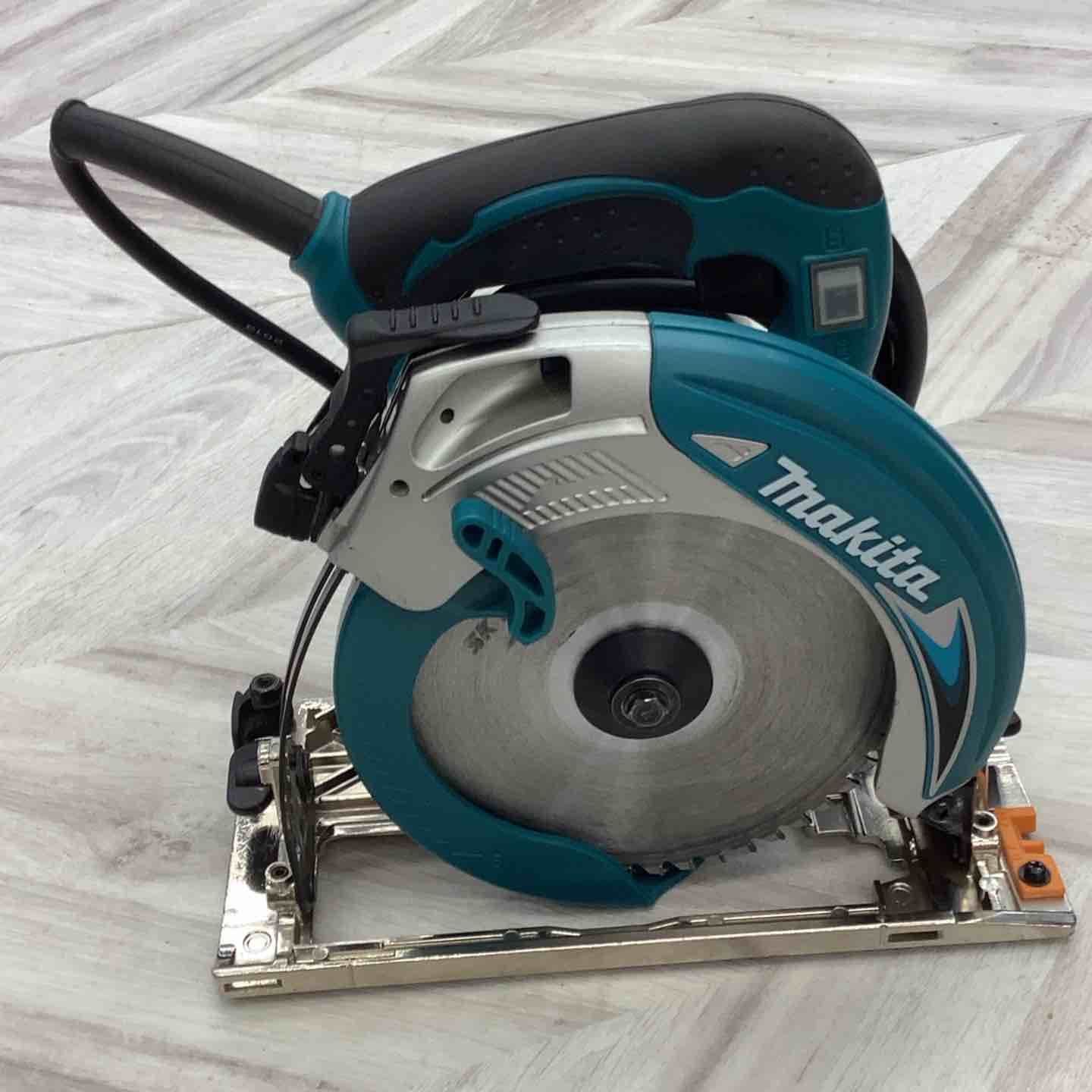 マキタ makita 電気マルノコ 5637BA 越谷店