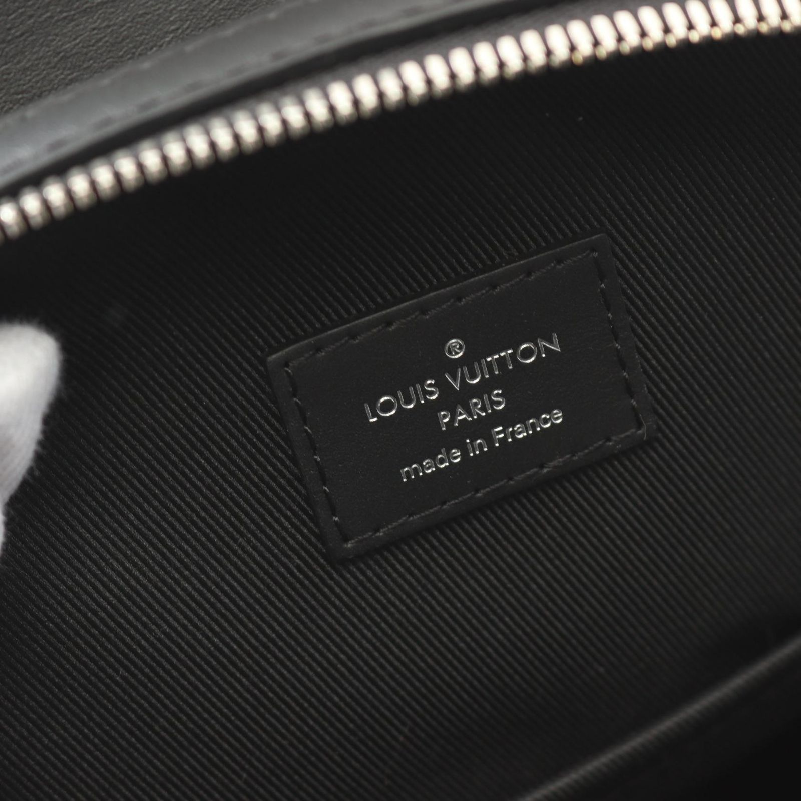 VUITTON