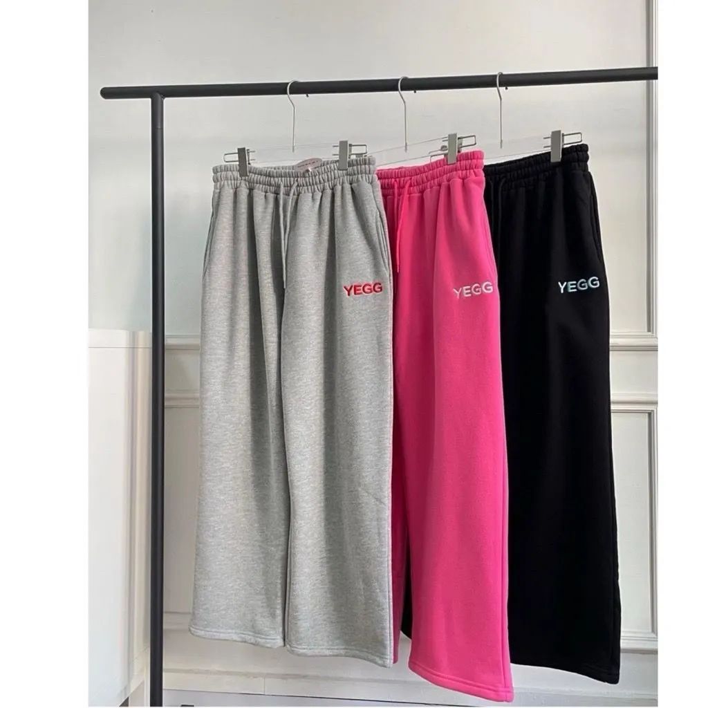 上下セット】新品 韓国 YEGG イェグ Wing hoodie トップス 上下セット】新品 韓国 YEGG イェグ Wing hoodie トップス
