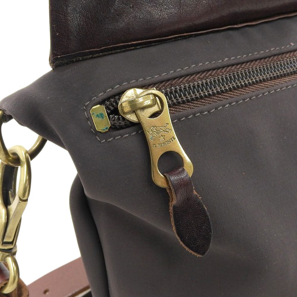 超美品 イルビゾンテ IL BISONTE 現行ロゴ レザー ナイロン ショルダー