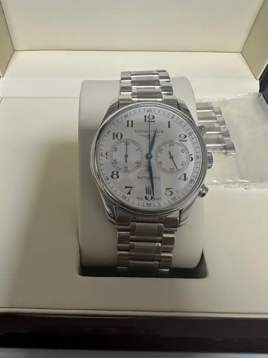 LONGINES