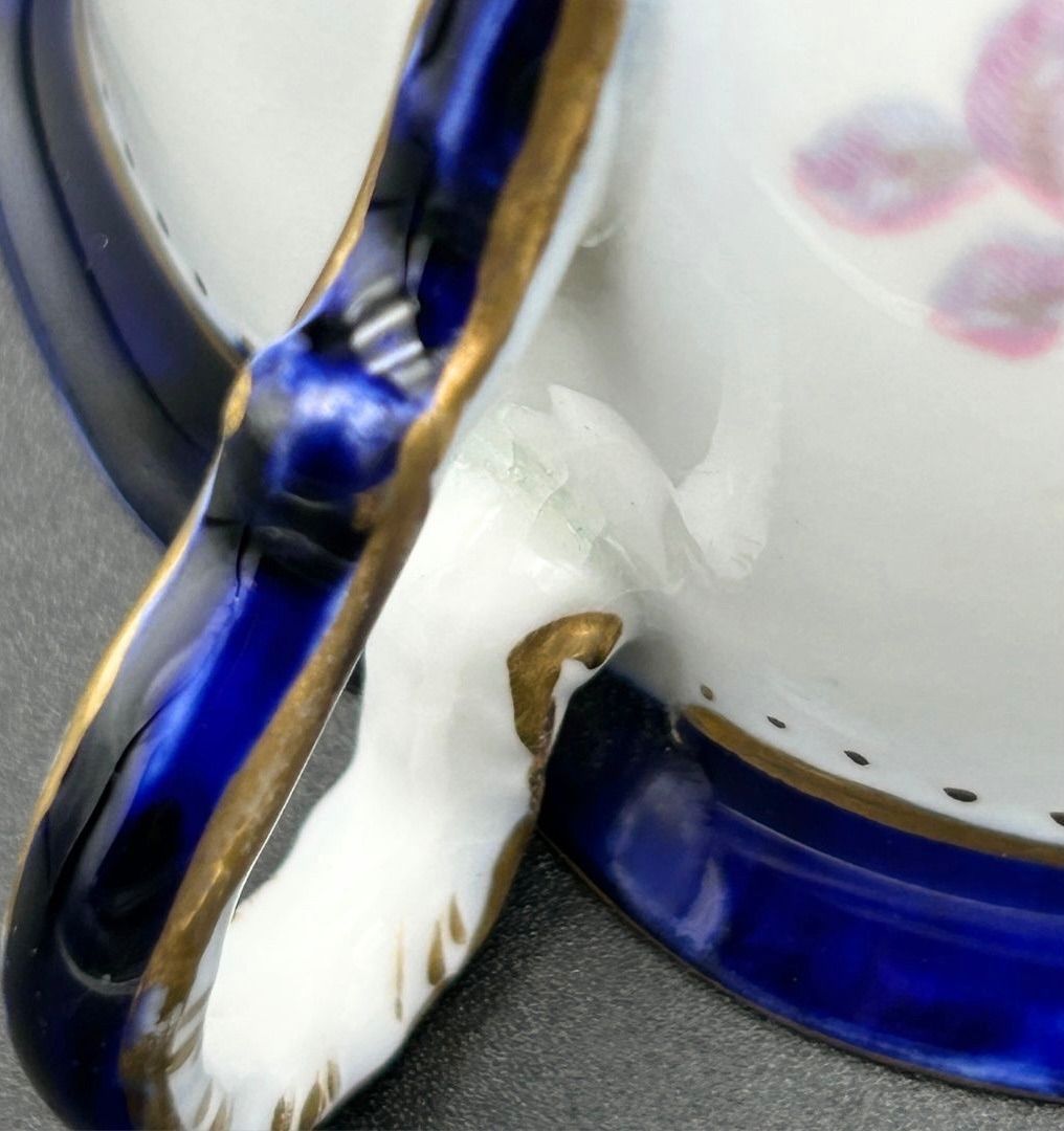 波打つ縁 優美なデザイン