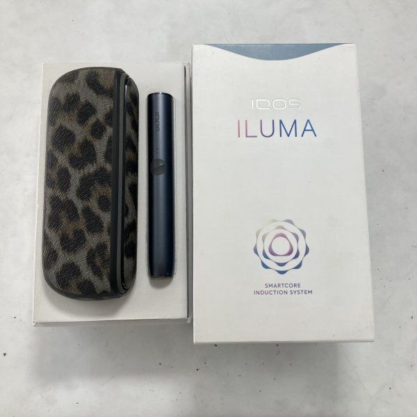 クレア・ゴールドリック ヴィンテージ ステンドグラス 草原の三匹の馬