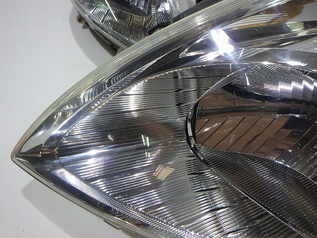 スイフト ヘッドライト左右 ハロゲン ZC72S P9119 コーティング 前期 ZD72S 250910027