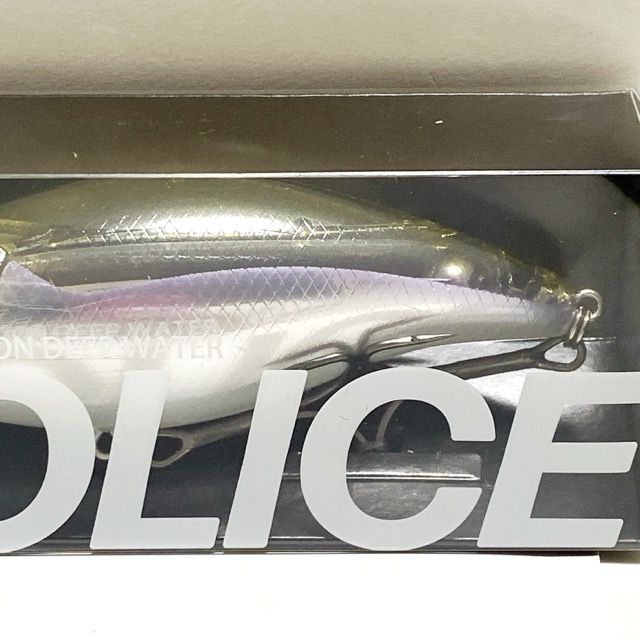 DRT/ディーアールティ POLICE ポリス/カラー：#BIWASAGI【85793-007】 DRT/ディーアールティ POLICE ポリス/カラー：#BIWASAGI【85793