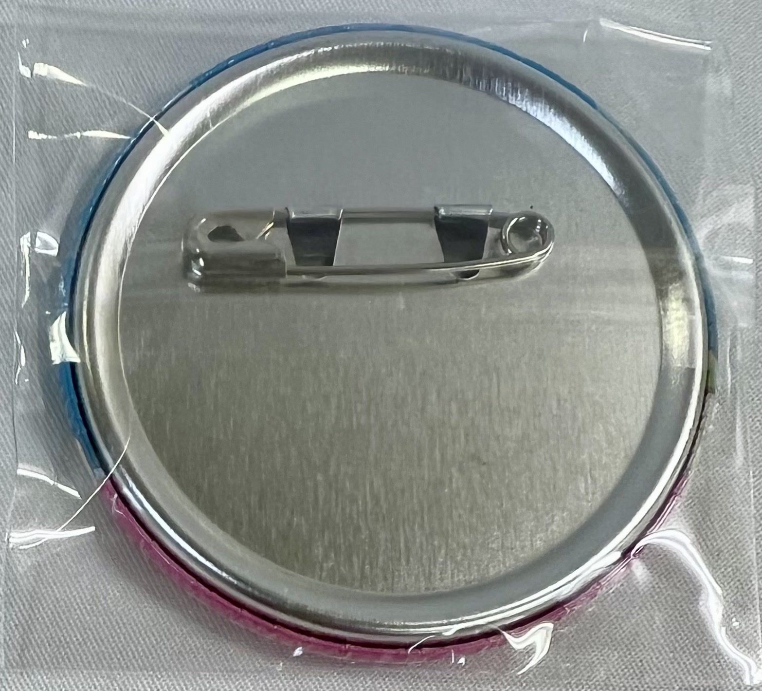 にじさんじ 月ノ美兎 缶バッジ 4種15個セットまとめ売り - メルカリ