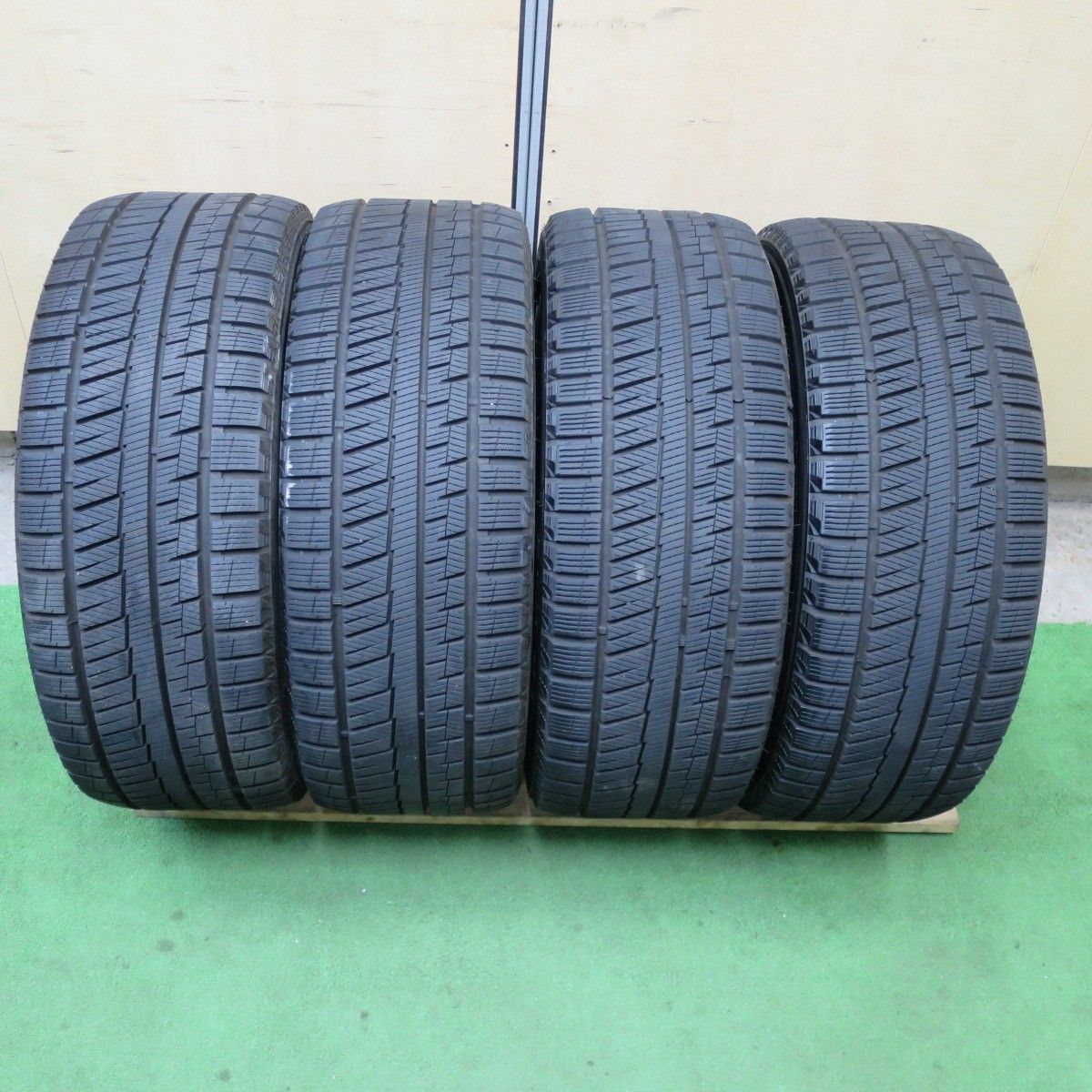 バリ溝！23年！キレイ！9.5分以上☆86 BRZ 等 215/45R17 Lehrmeister 