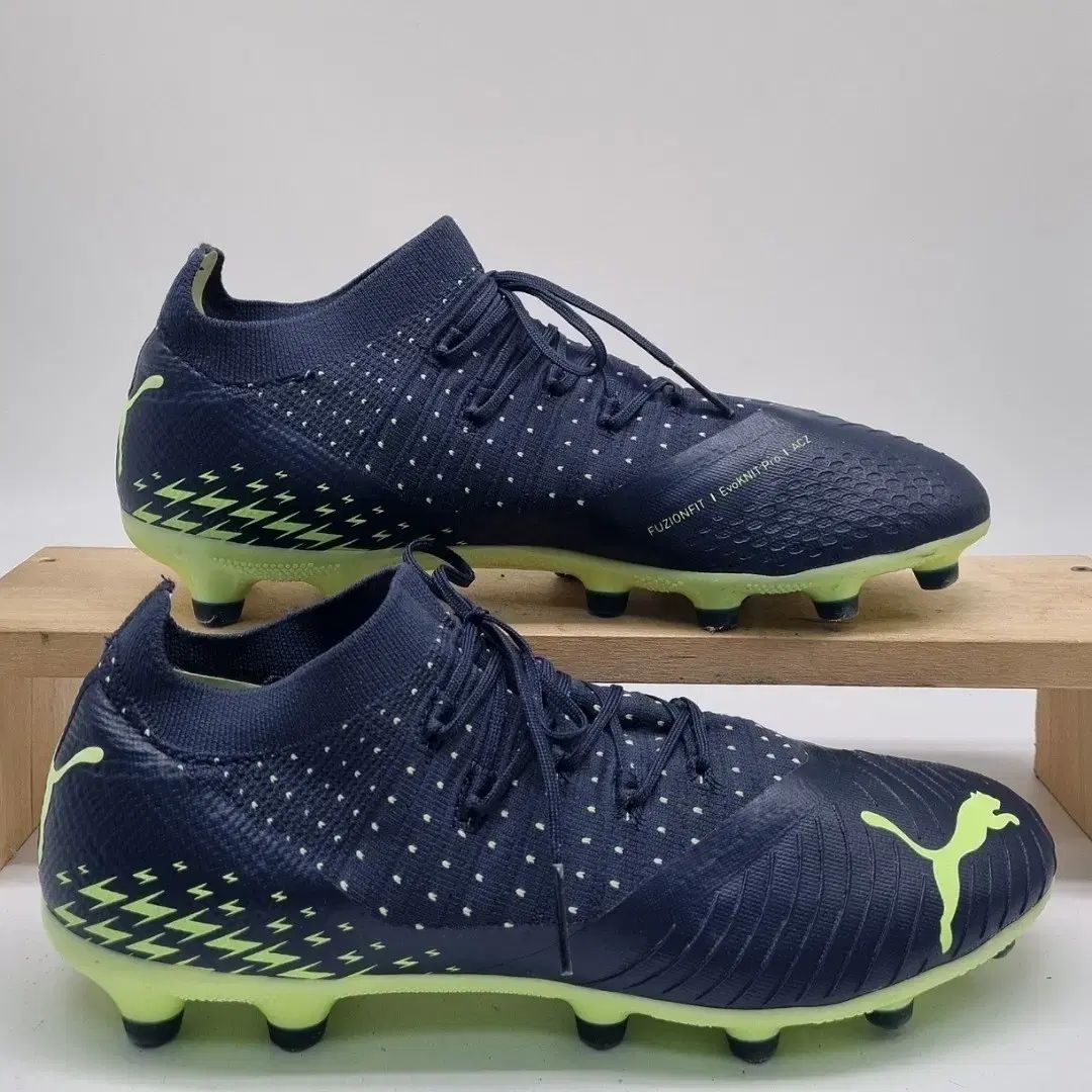 プーマ 軽量 サッカー トレーニングシューズ フューチャー Z 3.4