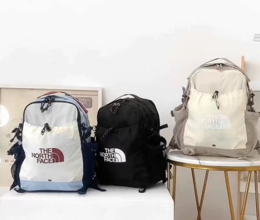 全 ザ ノースフェイス THE NORTH FACE バックパック BREEZE LT 15 リュック 15リットル BLACK BEIGE SKYBLUE デイパック ミニパック ロゴ レインカバー リュックサック 通学 通勤 新学期