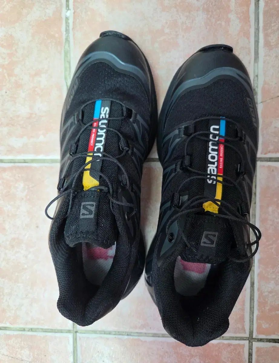 SALOMON サロモン ランニングシューズ 245