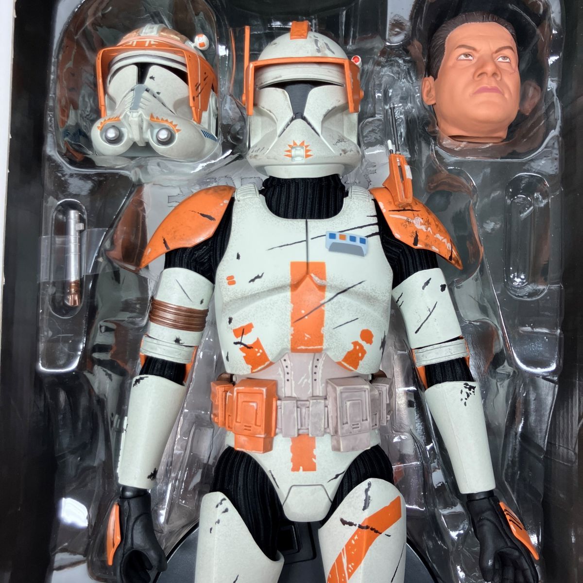 サイドショウ ミリタリーズ・オブ・スター・ウォーズ 1/6コマンダー・コーディ スター・ウォーズ』1/6スケールフィギュア【ミリタリーズ・オブ